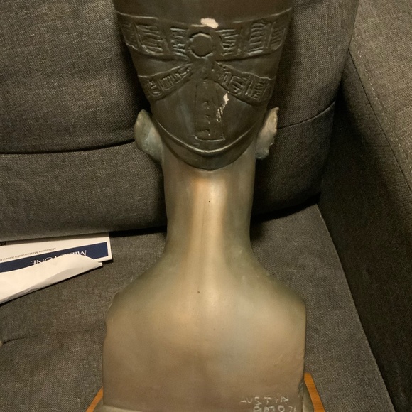 Nefertiti head - Picture 1 of 4